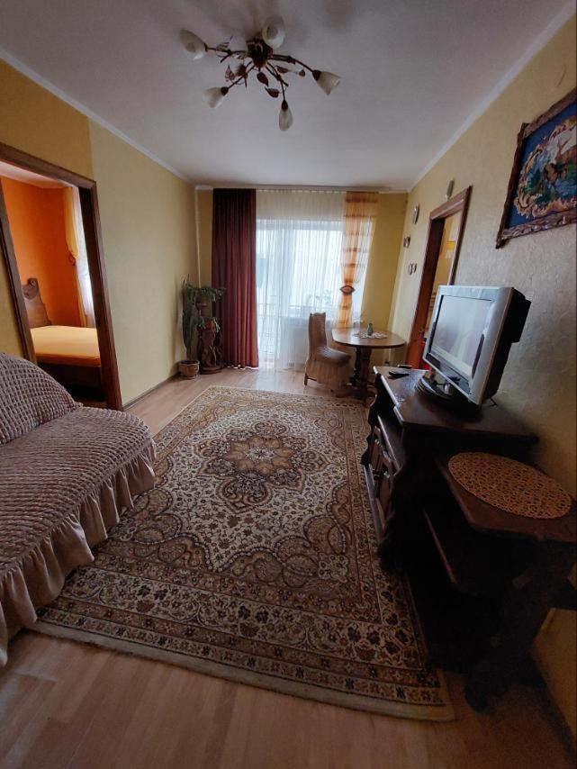 Apartment On Voli Avenue 21 ลุตสกาย ภายนอก รูปภาพ